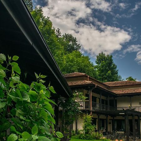 Guest House Verbena Apriltsi  Exterior photo